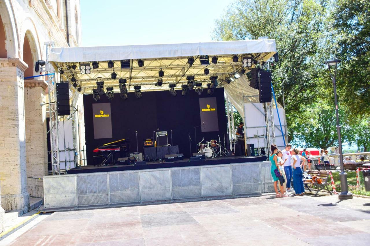 In Centro Da Piero - Appartamento In Via Della Viola Perugia Kültér fotó