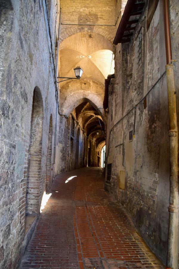 In Centro Da Piero - Appartamento In Via Della Viola Perugia Kültér fotó